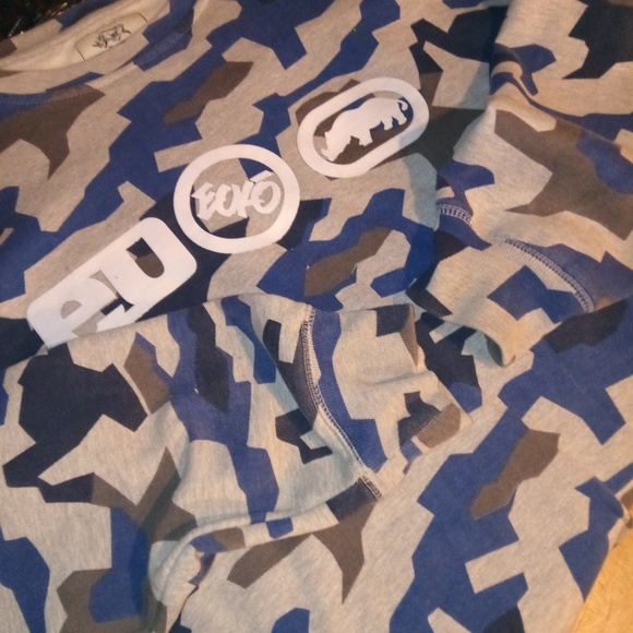 Ecko pull over sweater - Picture 4 of 4